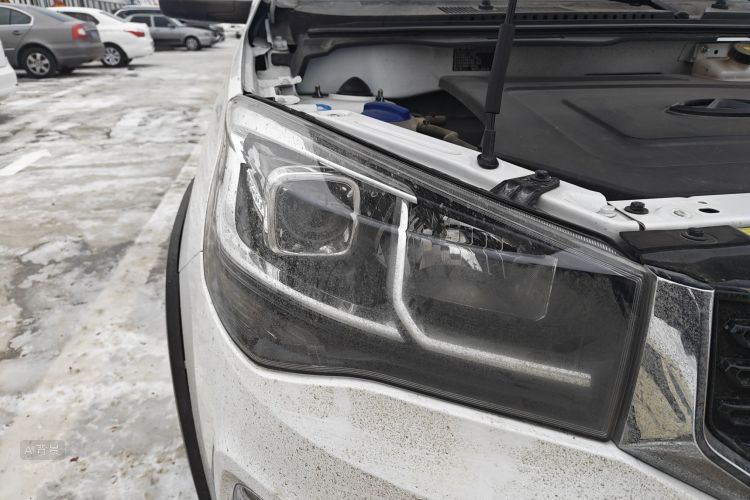 2018 #8 2018 car image #8