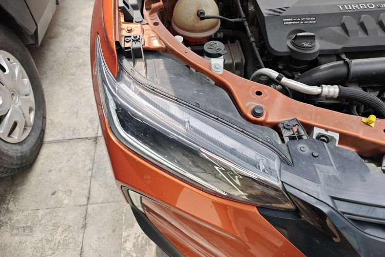 Chevrolet Tracker 2023 imagem de carro #8