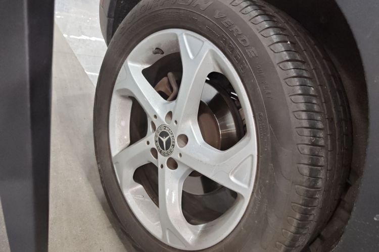 Mercedes-Benz GLA Class 2020 car image #8