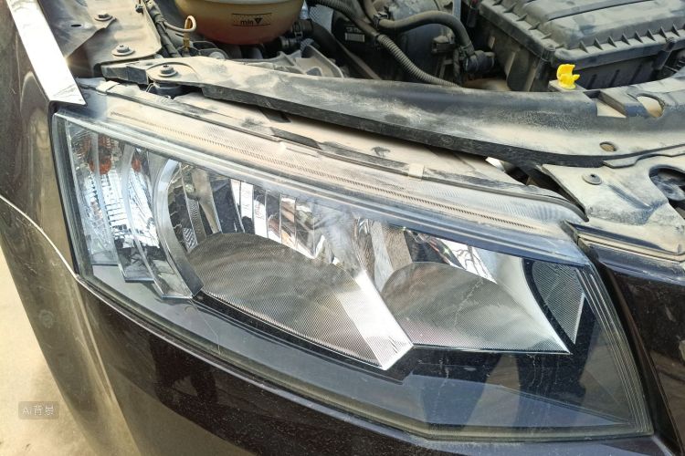 Skoda Octavia 2015 car image #8