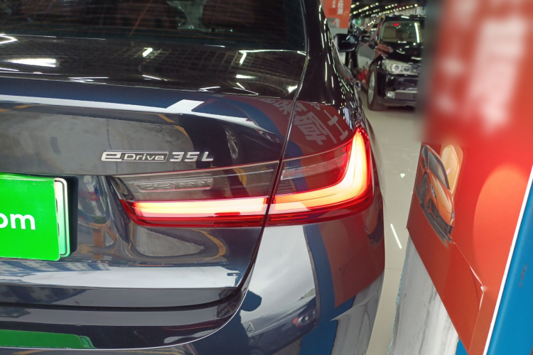 BMW i3 2024 imagem de carro #8