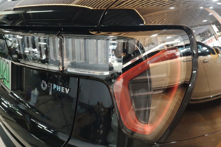 Lynk & Co 01 EM-P 2018 car image #8