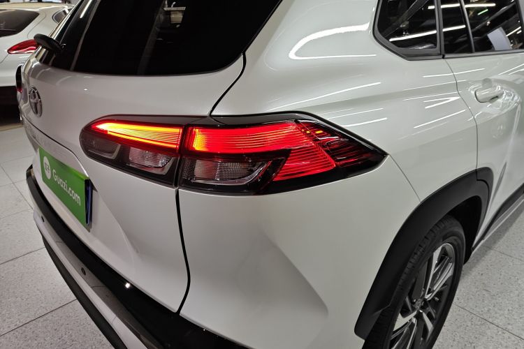 Toyota Frontlander 2023 car image #8