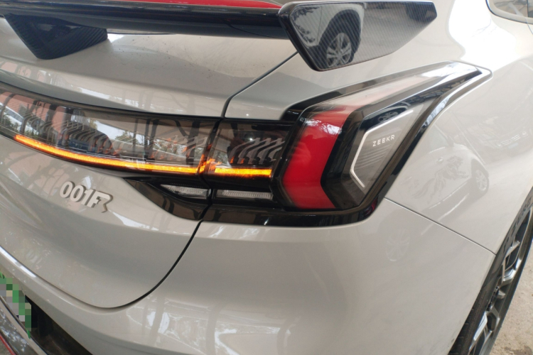 极氪 极氪001 FR 2023 汽车图片 #8