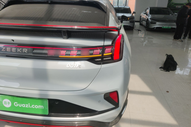 极氪 极氪001 FR 2023 汽车图片 #8