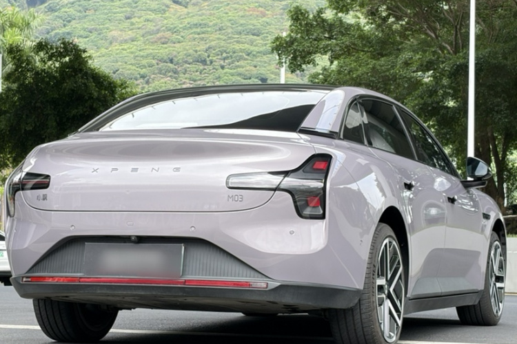 小鹏 小鹏MONA M03 2025 汽车图片 #8