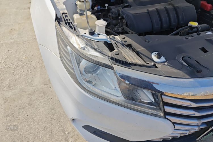 Soueast A5 Wing Dance 2018 car image #8