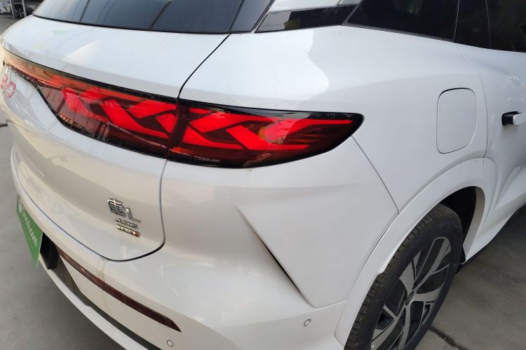 BYD Tang L 2025 immagine di auto #8