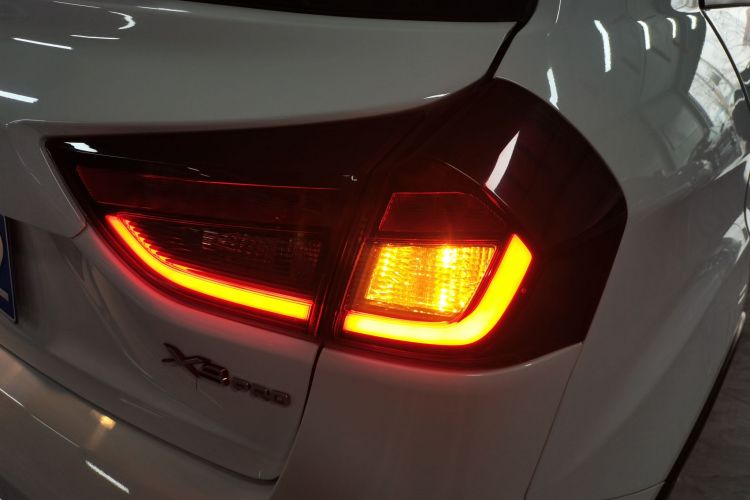 X3 PRO 2023 car image #8