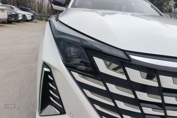 Changan UNI-Z PHEV 2025 car image #8