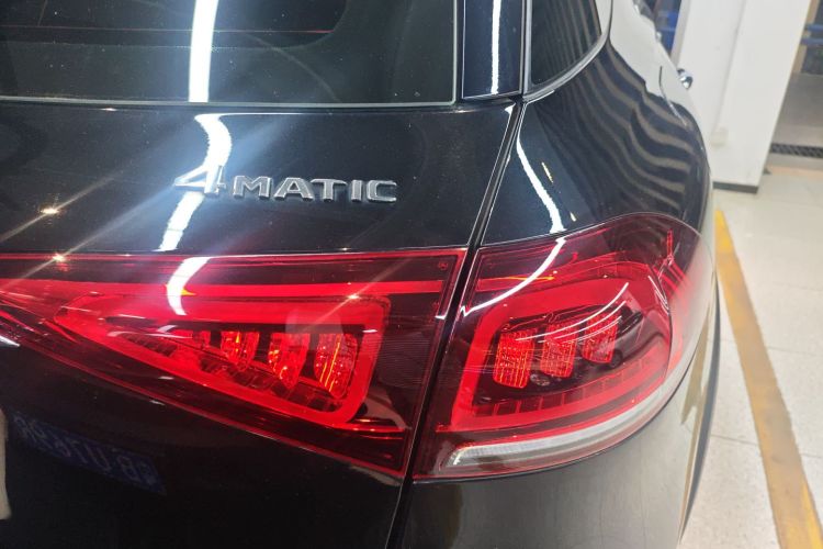 Mercedes-Benz GLE Class 2022 car image #8