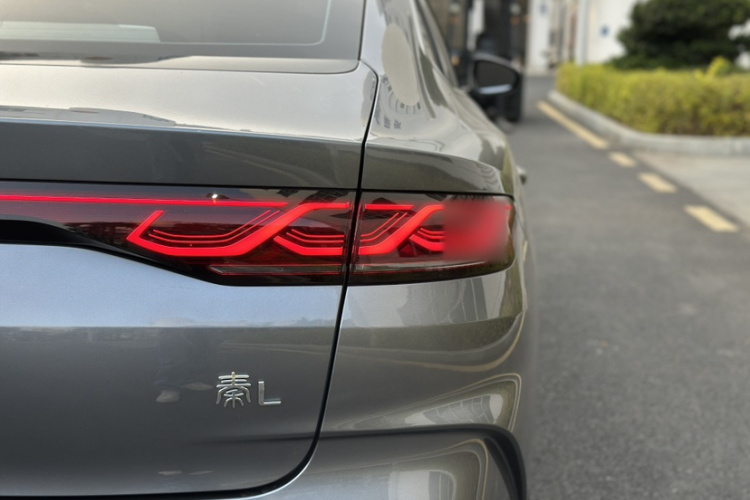 BYD Qin L 2024 car image #8