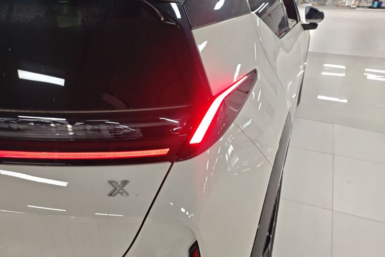 极氪 极氪X 2024 汽车图片 #8