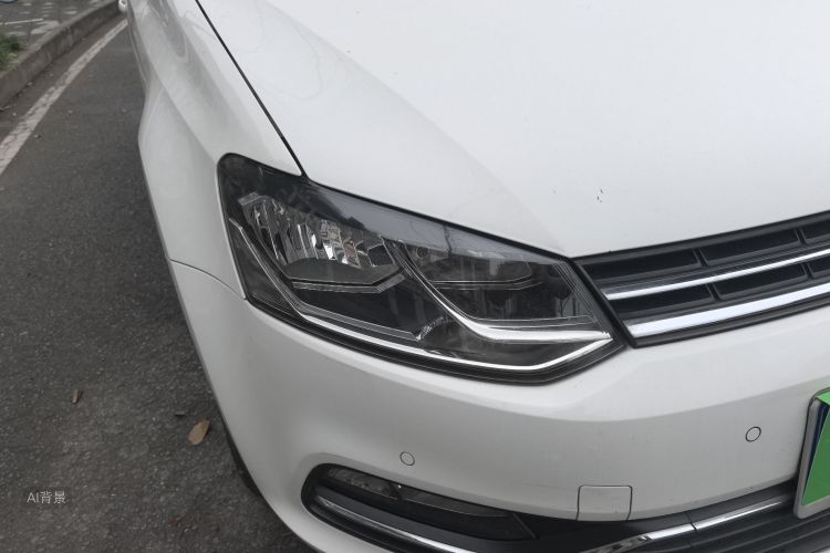 Polo 2015 car image #8