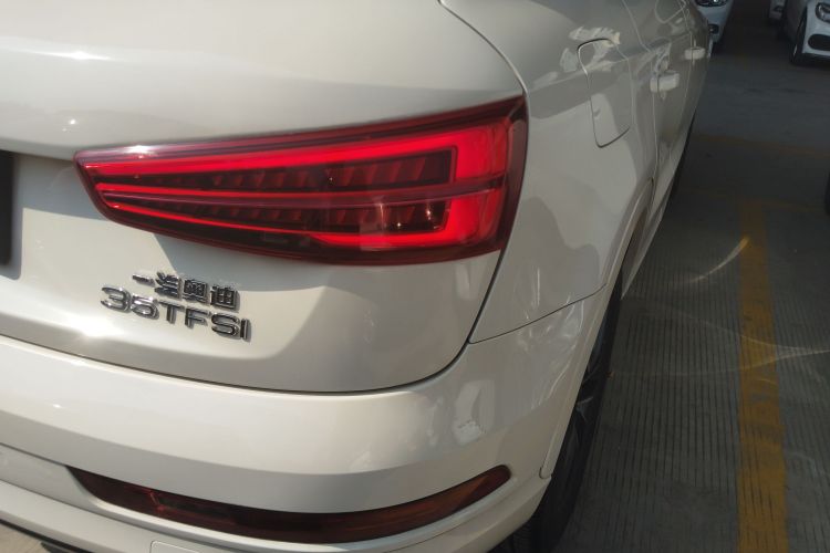 Audi Q3 2017 immagine di auto #8