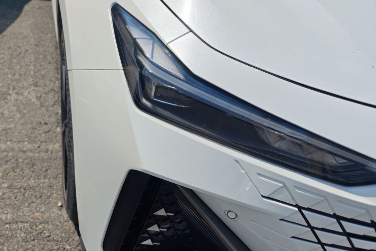 Changan UNI-V 2023 immagine di auto #8