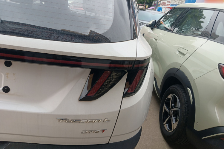 Hyundai Tucson 2022 car image #8
