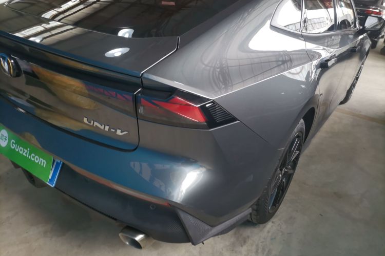 Changan UNI-V 2023 изображение автомобиля #8