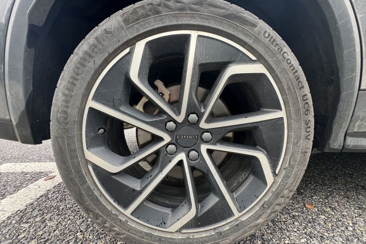Lynk & Co 01 EM-P 2022 car image #8