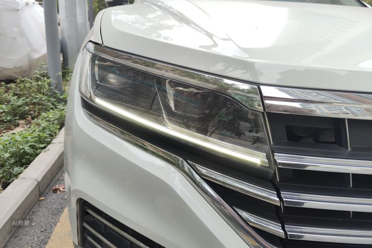 Volkswagen Touareg 2018 car image #8