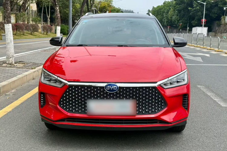 BYD e2 2019 imagem de carro #8