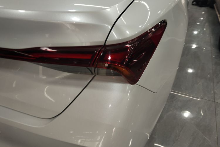 Toyota Avalon 2024 car image #8