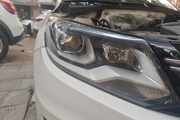 Volkswagen Tiguan 2015 car image #8