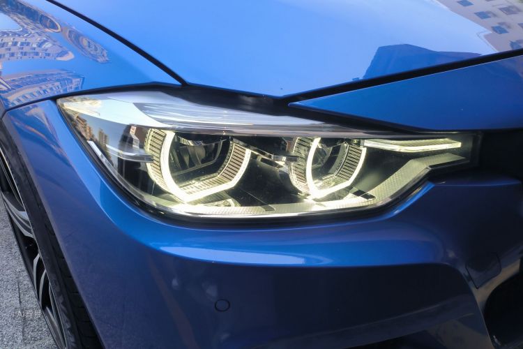 BMW 3 Series 2017 car image #8