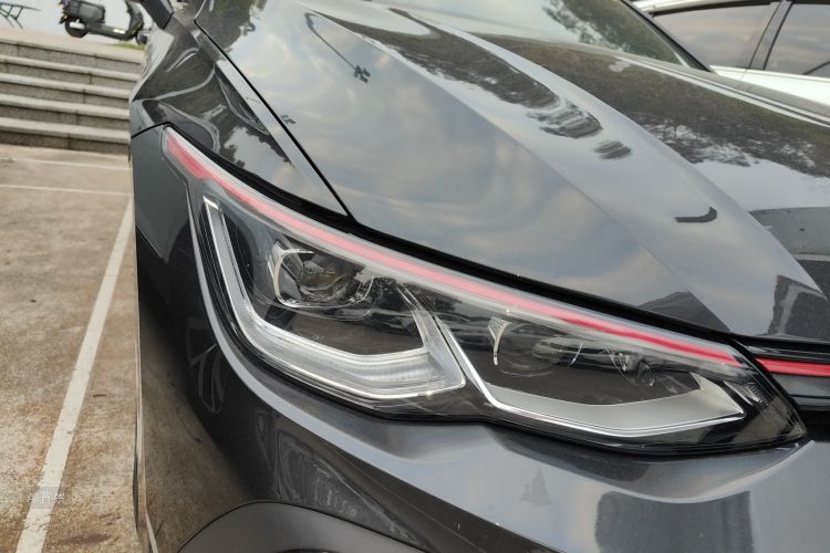 Volkswagen GolfGTI 2021 immagine di auto #8