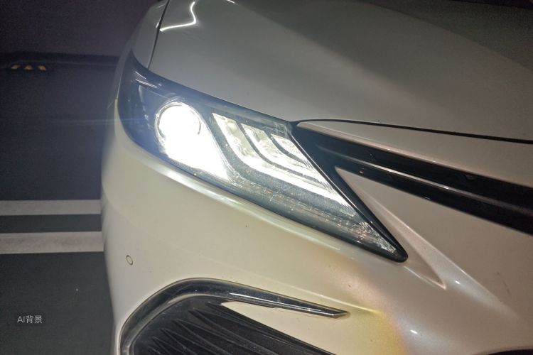 Toyota Camry 2021 car image #8