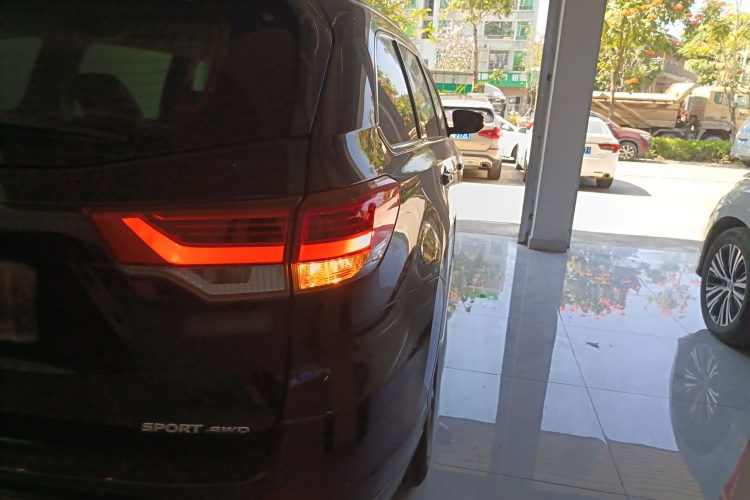 Toyota Highlander 2020 car image #8