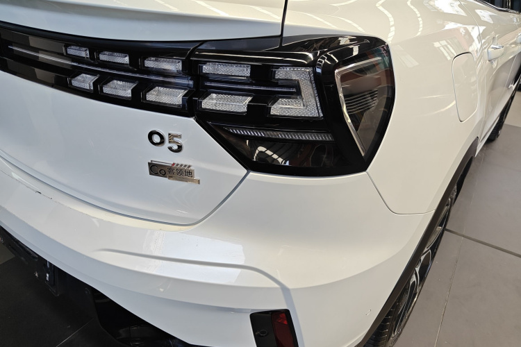 Lynk & Co 05 2020 #8 Lynk & Co 05 2020 car image #8