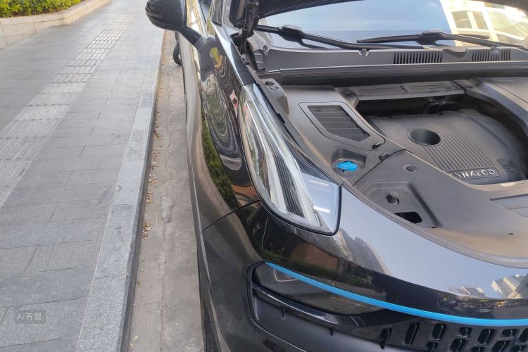 Lynk & Co 05 2020 car image #8