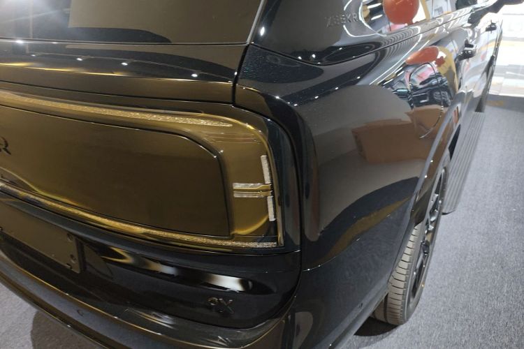 极氪 极氪9X 2026 汽车图片 #8