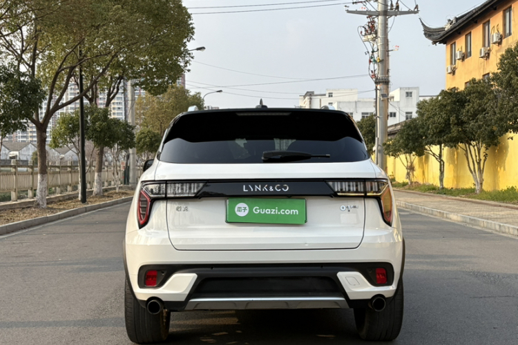 Lynk & Co 01 EM-P 2018 car image #8