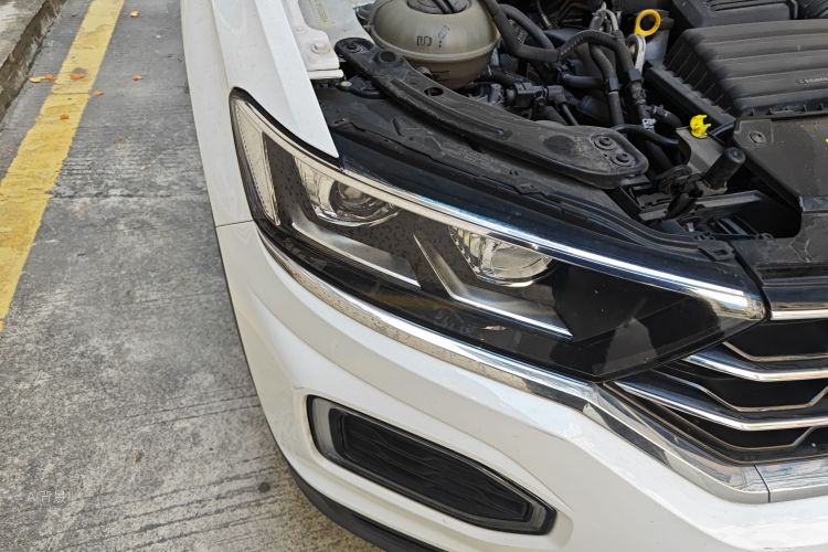 T-Roc 2020 car image #8