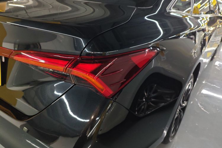 Toyota Avalon 2023 car image #8