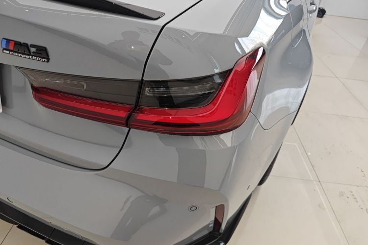 BMW M3 2024 immagine di auto #8