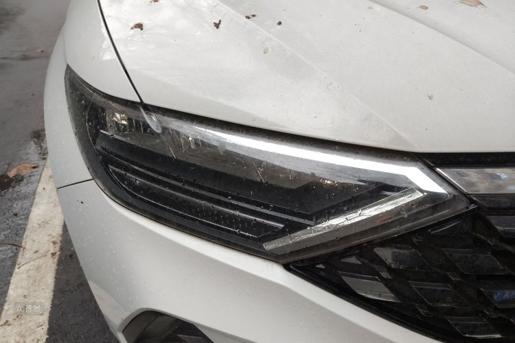 VS5 2020 car image #8