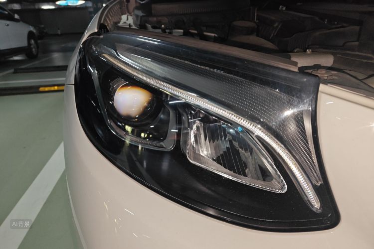 Mercedes-Benz GLC Coupe 2017 immagine di auto #8