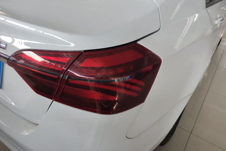 Emgrand 2018 #8 Emgrand 2018 car image #8