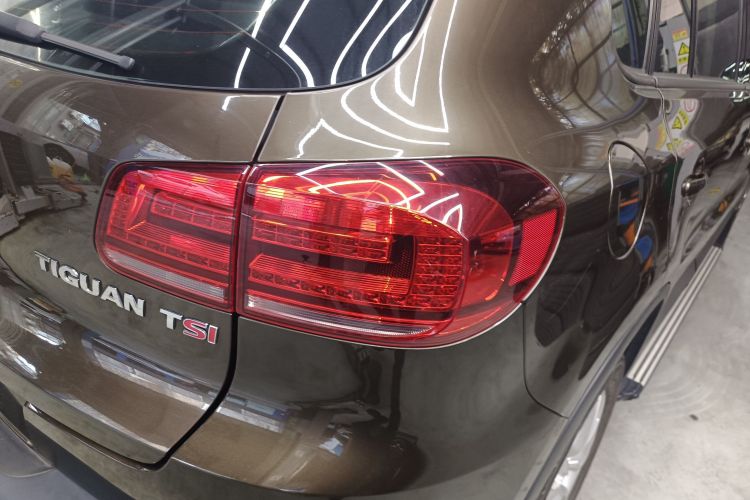 Volkswagen Tiguan 2015 car image #8