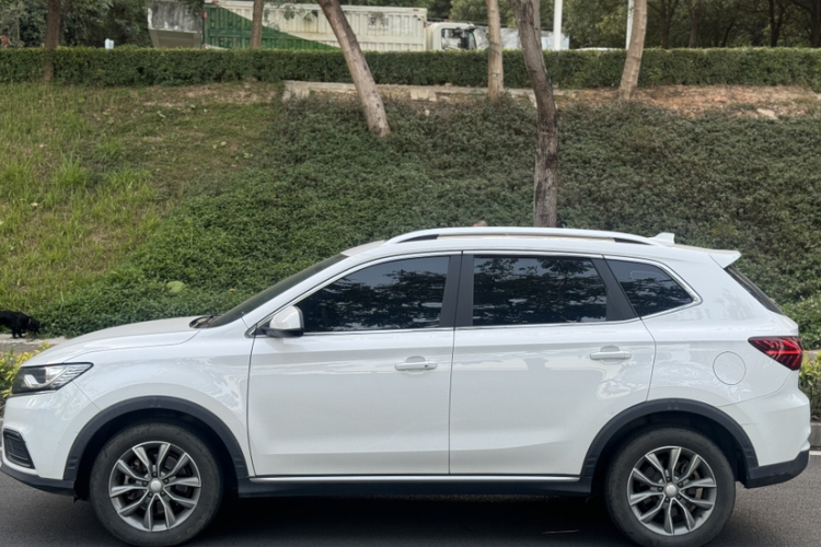 Roewe RX5 2022 изображение автомобиля #8