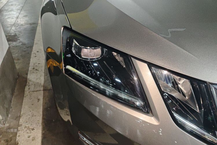 Skoda Octavia 2018 car image #8