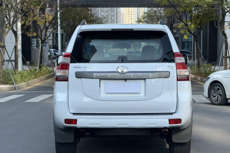 Toyota Land Cruiser Prado 2016 car image #8