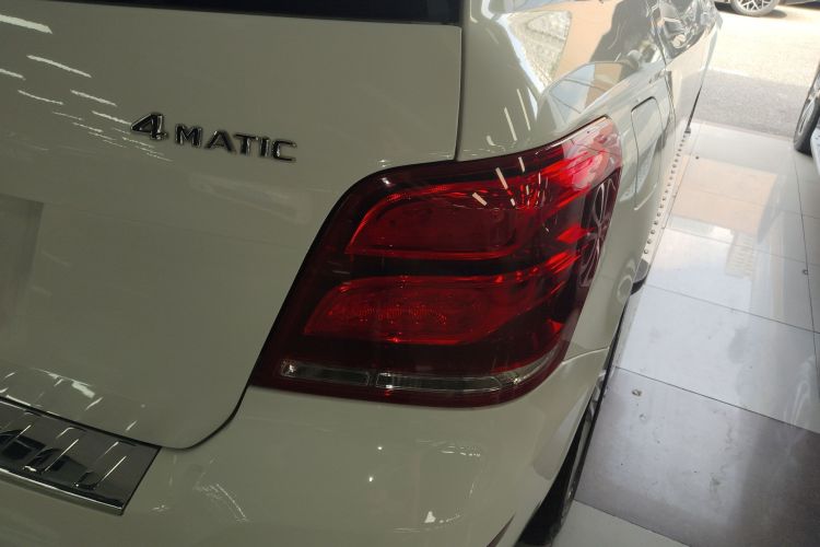Mercedes-Benz GLK Class 2015 car image #8