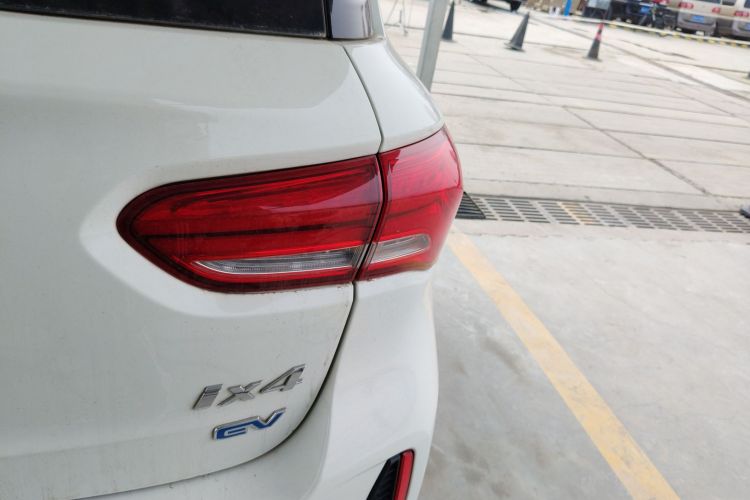 GAC ix4 2018 imagem de carro #8