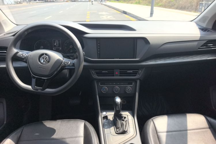 Volkswagen Tharu 2021 #8 Volkswagen Tharu 2021 car image #8
