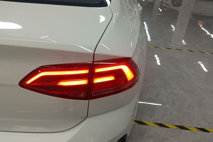 Volkswagen Lamando 2017 изображение автомобиля #8