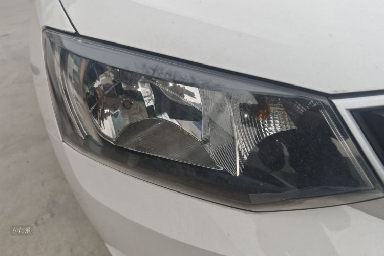 Skoda Fabia 2019 изображение автомобиля #8